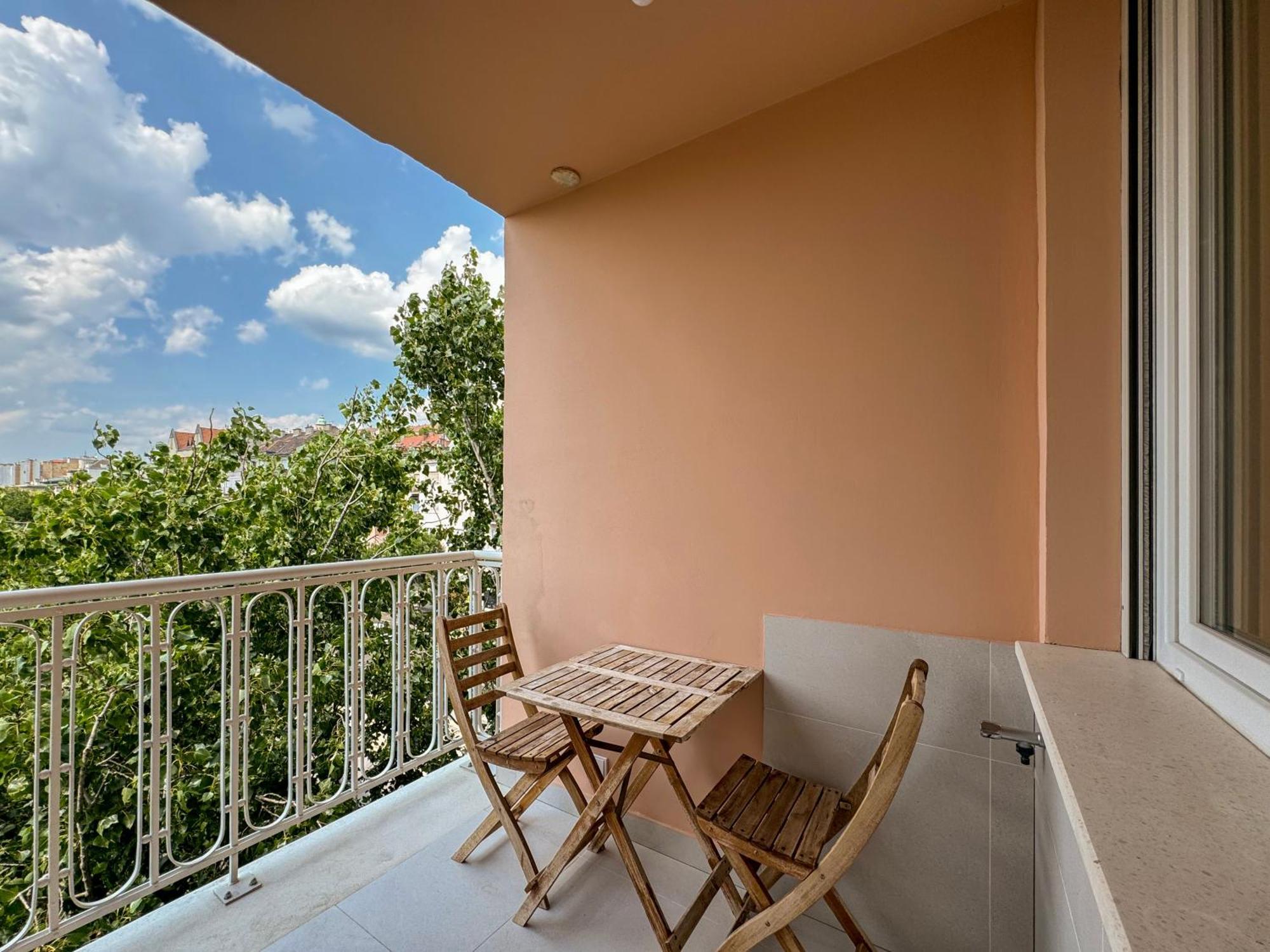 Brightlyapartment Budapest Esterno foto